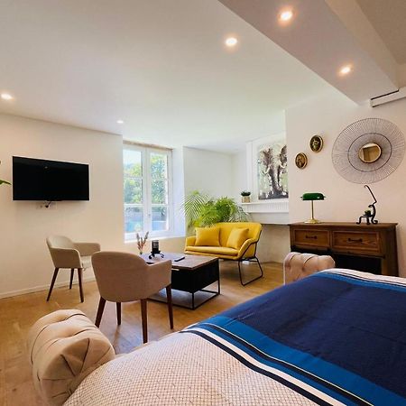 The Balzacienne Room In A Charming Mansion At The Gates Of Tours Saint-Avertin Eksteriør billede