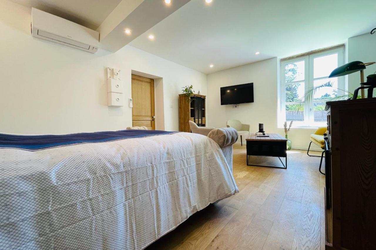 The Balzacienne Room In A Charming Mansion At The Gates Of Tours Saint-Avertin Eksteriør billede